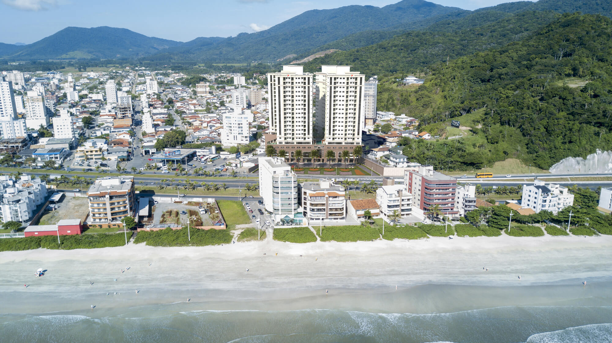 Ps. 0016 Apartamentos no Blue Wen Balneario Camboriu SC.